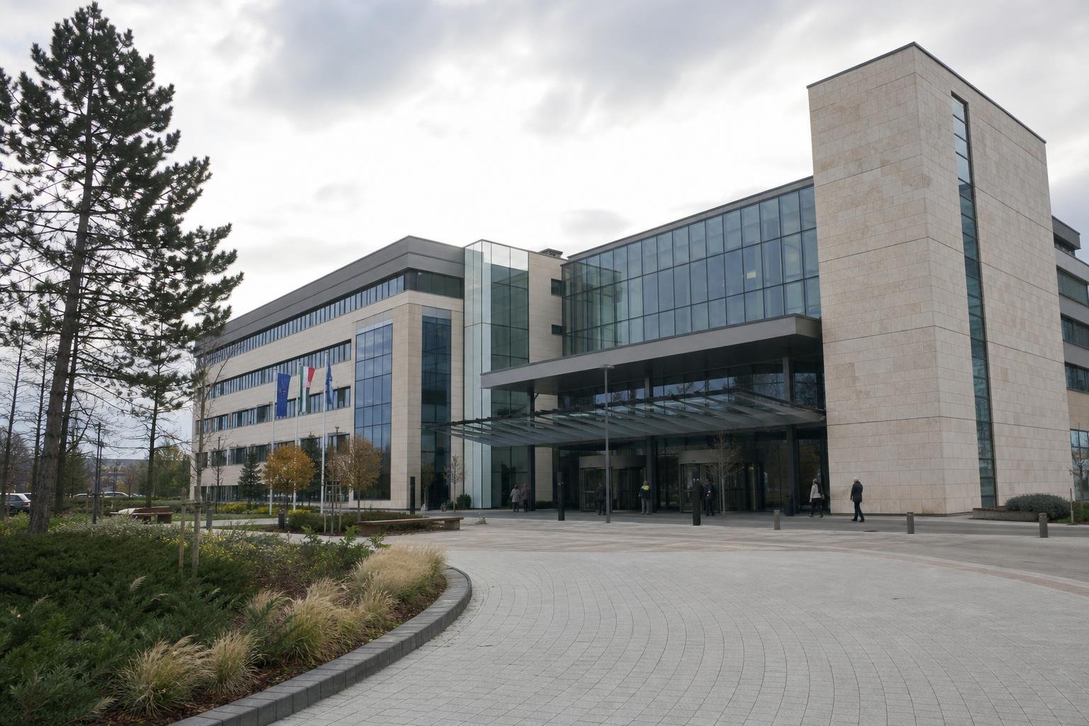 Vizsgálat indult az Országos Onkológiai Intézetben egy minisztériumi bejelentés után